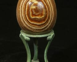Aragonite egg Large