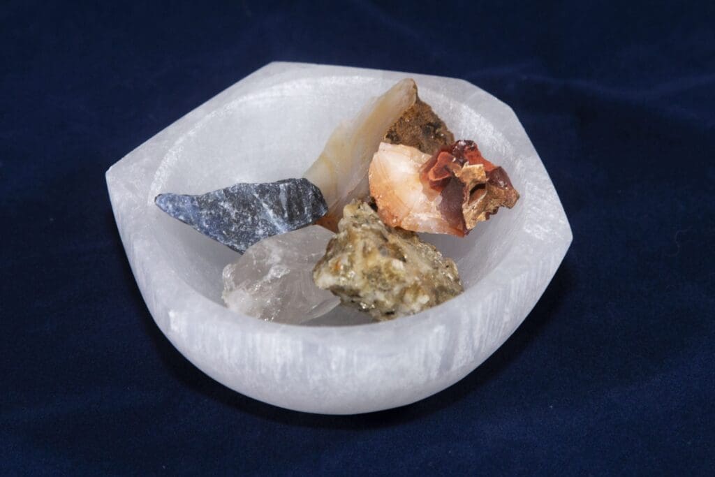 Selenite Bowl, Charging Station