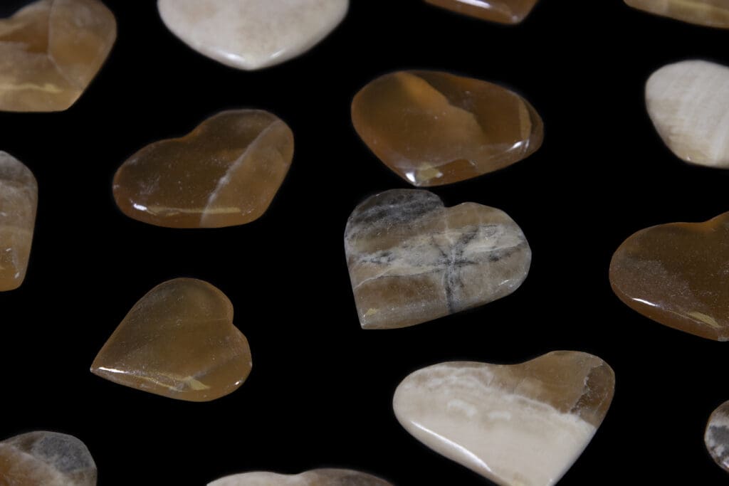 Plain Aragonite Heart